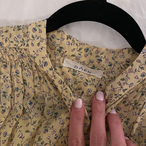 Doen O'Keeffe Floral Top Size Small - Picture 5 of 5